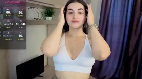 Snapshot of bernice_knight chatting on October 17, 2025, 1:25 pm Maria online show from October 17, 2025, 1:25 pm