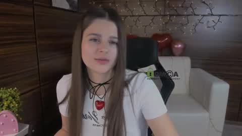 Snapshot of berry_alma chatting on February 26, 2025, 8:54 pm Alma online show from February 26, 2025, 8:54 pm