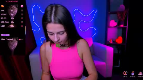 Snapshot of berry_alma chatting on October 4, 2025, 7:34 pm Alma online show from October 4, 2025, 7:34 pm