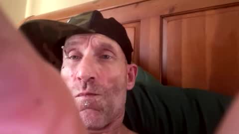 Snapshot of bestbwc4u chatting on November 10, 2025, 1:43 pm bestbwc4u online show from November 10, 2025, 1:43 pm