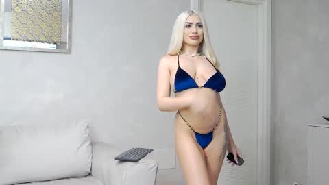 Snapshot of bethierusse chatting on February 27, 2025, 10:53 pm bethierusse online show from February 27, 2025, 10:53 pm