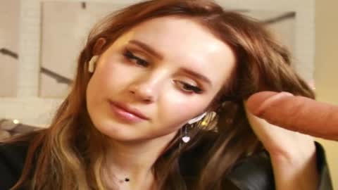 Snapshot of bettyrouse chatting on February 23, 2025, 12:41 am Betty online show from February 23, 2025, 12:41 am