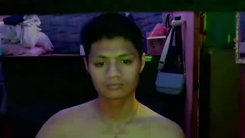 bhillrhey121103 online show from January 6, 2025, 8:35 am