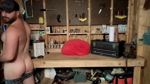 Snapshot of bi_bi_guy chatting on October 11, 2025, 1:05 am bi_bi_guy online show from October 11, 2025, 1:05 am