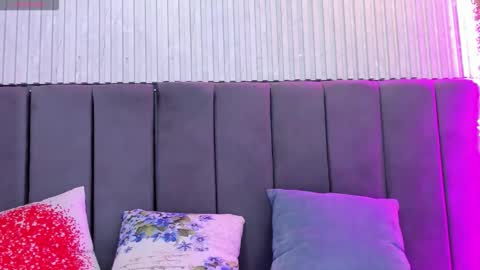 Snapshot of bianca_spear chatting on November 17, 2025, 12:00 pm bianca_spear online show from November 17, 2025, 12:00 pm