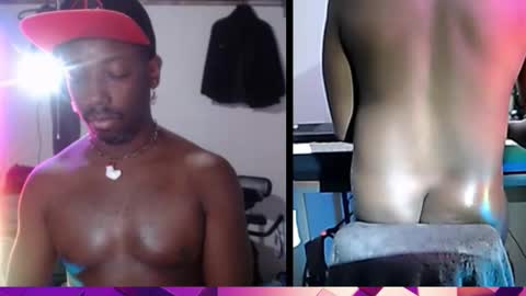 Snapshot of bicepsandfrot chatting on November 3, 2025, 12:57 am BicepsandFrot online show from November 3, 2025, 12:57 am