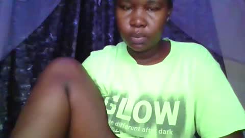Snapshot of big_diva chatting on October 22, 2025, 3:07 am big_diva online show from October 22, 2025, 3:07 am