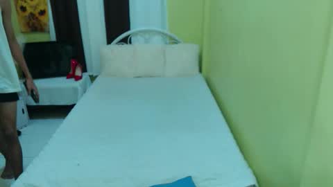 Snapshot of bigcock_kerbzz chatting on September 21, 2025, 12:40 pm bigcock_kerbzz online show from September 21, 2025, 12:40 pm