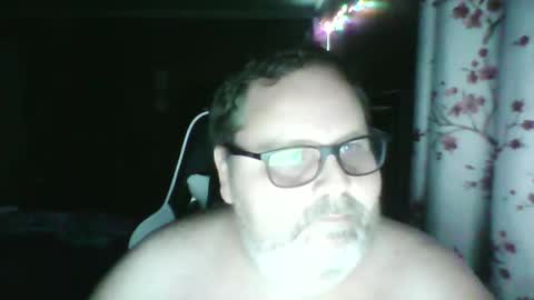 bigguy9033 online show from November 19, 2025, 10:54 pm