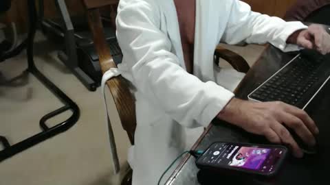 Snapshot of billy471 chatting on November 14, 2025, 5:33 pm billy471 online show from November 14, 2025, 5:33 pm