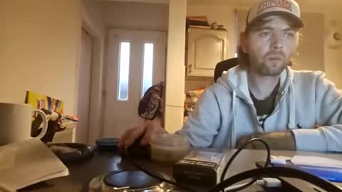 blackvswhite2022 online show from October 16, 2025, 6:25 am