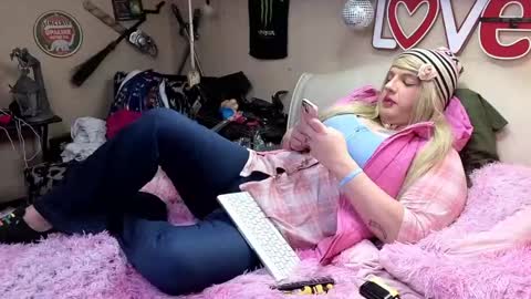 Snapshot of blakelytgirl chatting on January 16, 2025, 9:08 pm Blakely Morningstar online show from January 16, 2025, 9:08 pm