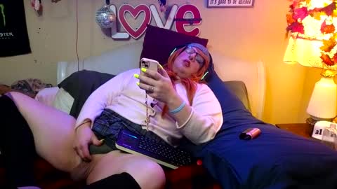 Snapshot of blakelytgirl chatting on February 15, 2025, 1:27 pm Blakely Morningstar online show from February 15, 2025, 1:27 pm