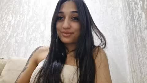 blancadossey online show from November 19, 2025, 1:33 pm