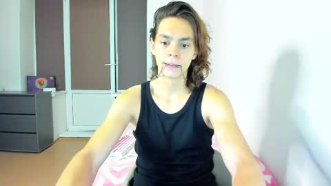 Snapshot of blazet0ne chatting on September 16, 2025, 12:44 am David online show from September 16, 2025, 12:44 am