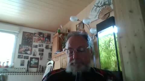 Snapshot of blindsurfer780299 chatting on September 26, 2025, 11:14 am blindsurfer780299 online show from September 26, 2025, 11:14 am