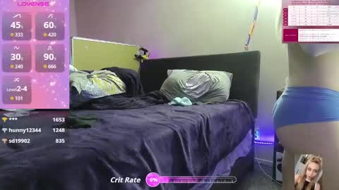Snapshot of blondiebubblebooty chatting on September 18, 2025, 2:02 am Bubbles online show from September 18, 2025, 2:02 am