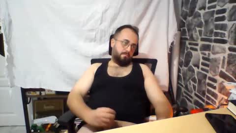 Snapshot of blueb7900 chatting on November 13, 2025, 9:36 pm blueb7900 online show from November 13, 2025, 9:36 pm