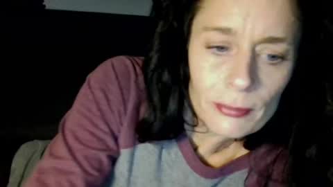 Snapshot of blueeyedlie chatting on January 4, 2025, 6:09 am Blueeyedlie online show from January 4, 2025, 6:09 am