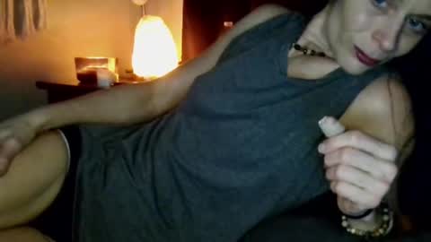 Snapshot of blueeyedlie chatting on January 30, 2025, 4:58 am Blueeyedlie online show from January 30, 2025, 4:58 am