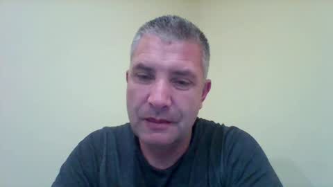 Snapshot of blueiceman5 chatting on December 10, 2024, 3:44 pm blueiceman5 online show from December 10, 2024, 3:44 pm