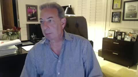 Snapshot of blueisles chatting on December 31, 2024, 12:11 am blueisles online show from December 31, 2024, 12:11 am