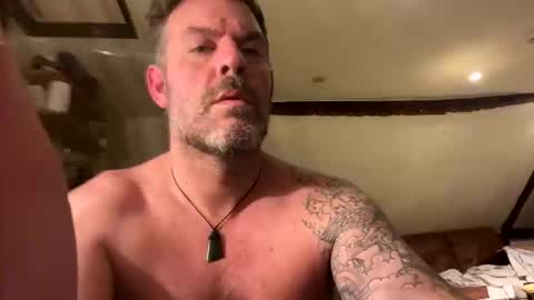 Snapshot of blueylouie8383 chatting on October 7, 2025, 1:25 am Blueyloey online show from October 7, 2025, 1:25 am