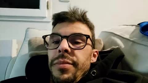 Snapshot of bomale89 chatting on February 10, 2025, 10:40 pm bomale89 online show from February 10, 2025, 10:40 pm