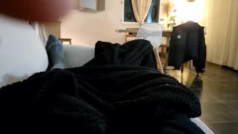 Snapshot of bomale89 chatting on February 20, 2025, 10:37 pm bomale89 online show from February 20, 2025, 10:37 pm