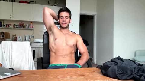 Snapshot of bondi333 chatting on February 20, 2025, 3:12 am Bondi online show from February 20, 2025, 3:12 am