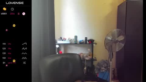 Snapshot of boni_nell__ chatting on March 5, 2025, 11:49 am Nell online show from March 5, 2025, 11:49 am