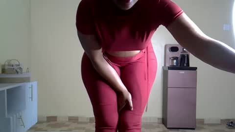 Snapshot of bootieshakess chatting on February 23, 2025, 7:33 am bootieshakess online show from February 23, 2025, 7:33 am