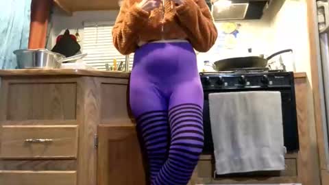 Snapshot of bootyinpantyhose chatting on October 26, 2025, 4:40 am GinaBooty online show from October 26, 2025, 4:40 am