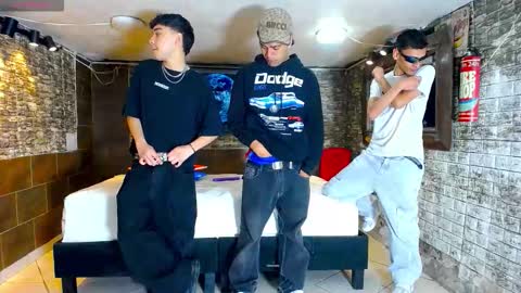 Snapshot of boschcz chatting on September 14, 2025, 4:17 pm THOMAS AND DAMIAND online show from September 14, 2025, 4:17 pm