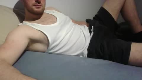 Snapshot of bottomtsinner chatting on November 1, 2025, 10:45 pm bottomtsinner online show from November 1, 2025, 10:45 pm