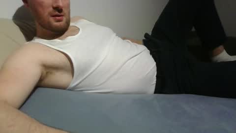 Snapshot of bottomtsinner chatting on November 3, 2025, 4:19 pm bottomtsinner online show from November 3, 2025, 4:19 pm