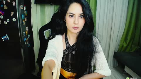 Snapshot of boxinghelen chatting on February 2, 2025, 5:04 pm Helen  online show from February 2, 2025, 5:04 pm
