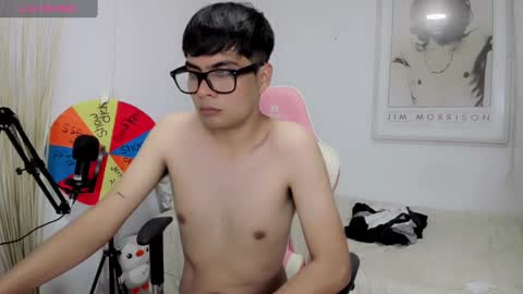 Snapshot of boy_andy__ chatting on December 27, 2024, 7:24 pm Aaron online show from December 27, 2024, 7:24 pm