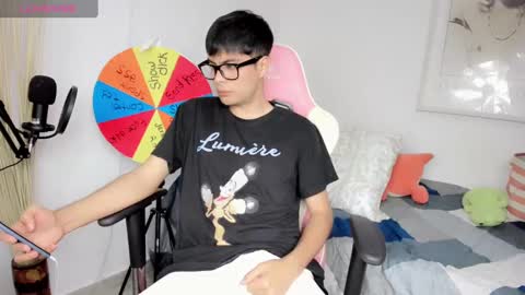 Snapshot of boy_andy__ chatting on January 6, 2025, 6:20 pm Aaron online show from January 6, 2025, 6:20 pm