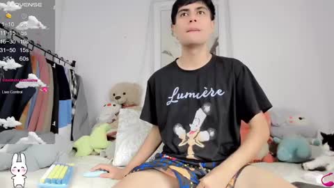 Snapshot of boy_andy__ chatting on February 9, 2025, 3:12 pm Aaron online show from February 9, 2025, 3:12 pm