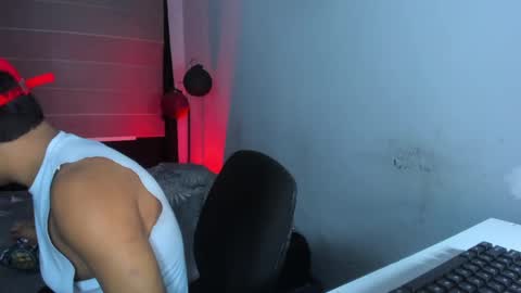 Snapshot of boylatin_777 chatting on December 21, 2024, 6:30 am miguel  online show from December 21, 2024, 6:30 am