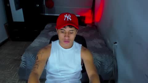 Snapshot of boylatin_777 chatting on January 8, 2025, 4:34 am miguel  online show from January 8, 2025, 4:34 am
