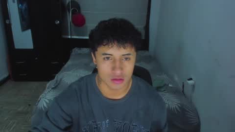 Snapshot of boylatin_777 chatting on January 10, 2025, 3:18 am miguel  online show from January 10, 2025, 3:18 am