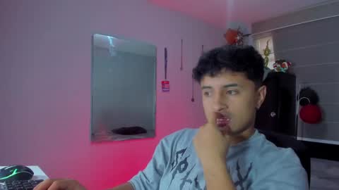Snapshot of boylatin_777 chatting on January 16, 2025, 3:56 pm miguel  online show from January 16, 2025, 3:56 pm