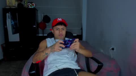 Snapshot of boylatin_777 chatting on January 22, 2025, 7:46 am miguel  online show from January 22, 2025, 7:46 am