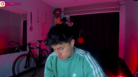 Snapshot of boylatin_777 chatting on February 7, 2025, 2:29 am miguel  online show from February 7, 2025, 2:29 am