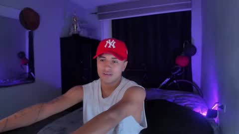Snapshot of boylatin_777 chatting on February 28, 2025, 2:31 am miguel  online show from February 28, 2025, 2:31 am