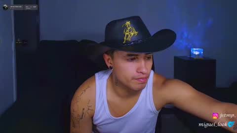Snapshot of boylatin_777 chatting on October 17, 2025, 6:49 am miguel  online show from October 17, 2025, 6:49 am