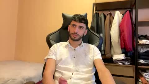 Snapshot of boyzinm2 chatting on November 5, 2025, 9:48 pm boyzinm2 online show from November 5, 2025, 9:48 pm