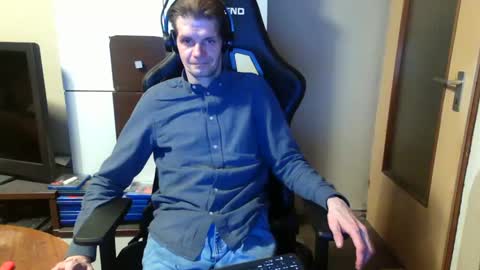 Snapshot of bponie1 chatting on January 24, 2025, 10:30 pm bponie1 online show from January 24, 2025, 10:30 pm